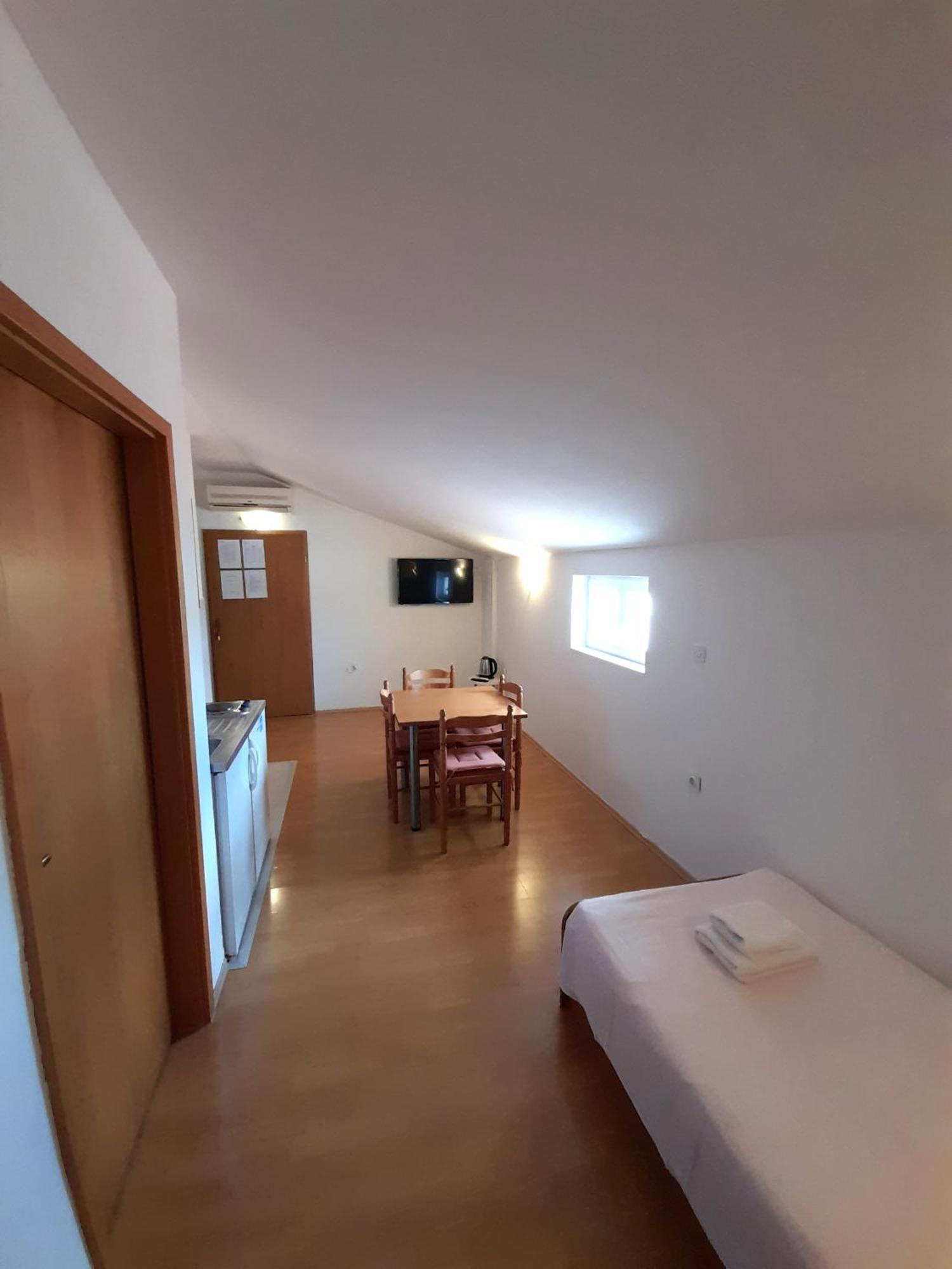Apartments Nikolas Vodice Exterior photo