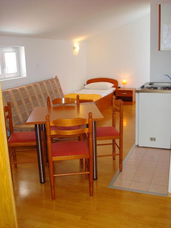 Apartments Nikolas Vodice Room photo