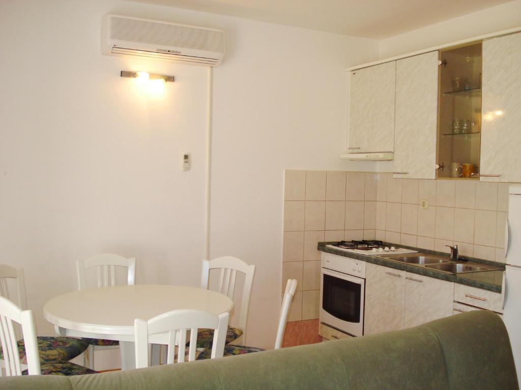 Apartments Nikolas Vodice Room photo