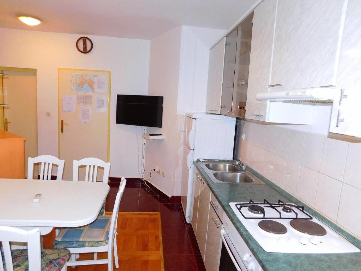 Apartments Nikolas Vodice Exterior photo